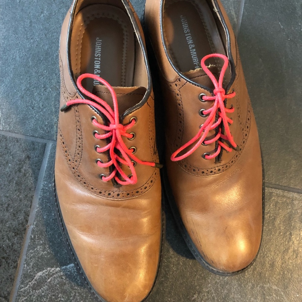 Mens size 10 brown leather dress shoe With red laces.